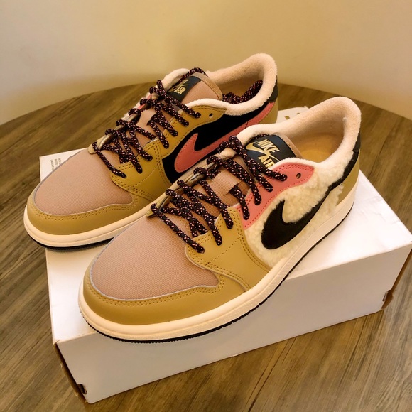 NEW - women’s Air Jordan 1 Retro Low OV - Picture 5 of 6